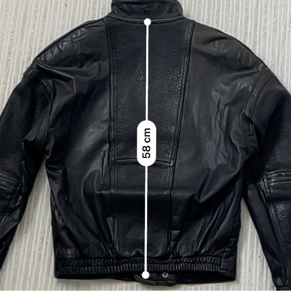Vintage Bermans Men's Black Leather Motorcycle Jacket - Picture 10 of 10